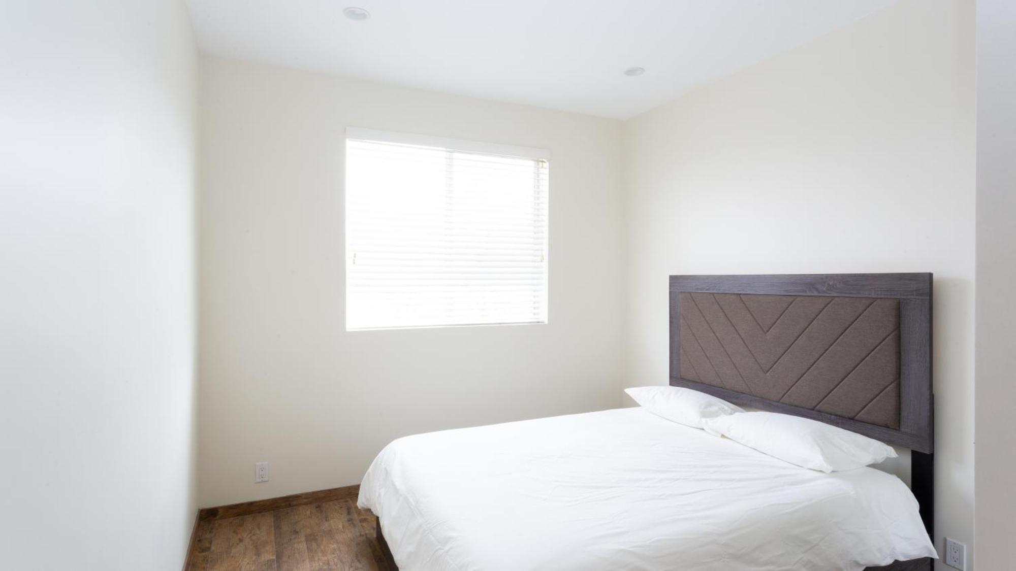 Three-Bedroom Hollywood Condo Los Angeles Exterior photo